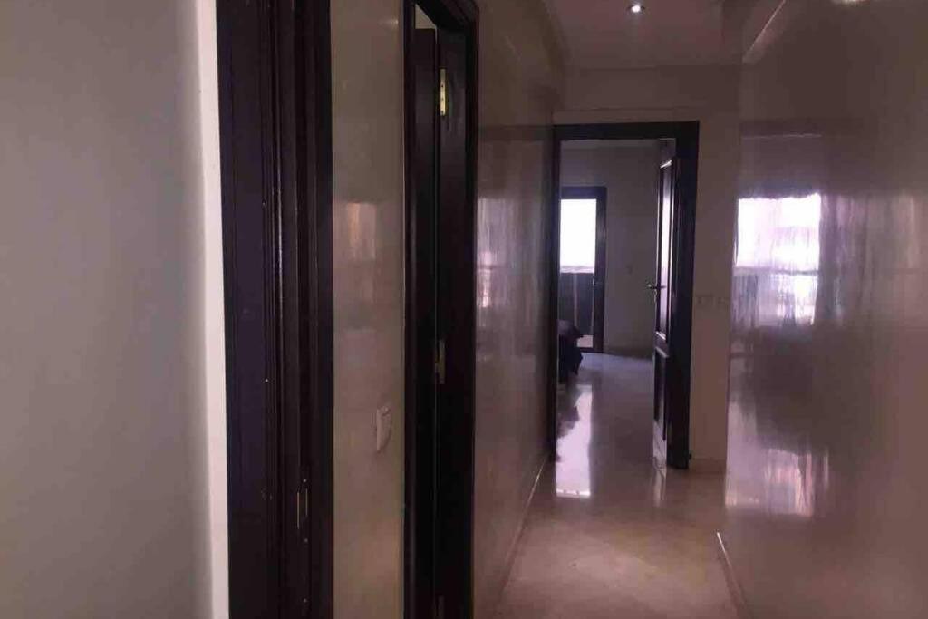 Appartement Tout Confort Avec Possibilite Transport Aeroport Marrakesh Bagian luar foto
