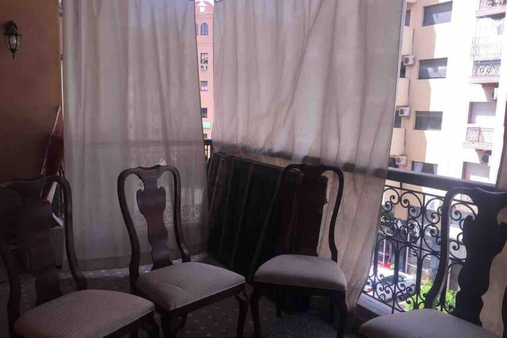 Appartement Tout Confort Avec Possibilite Transport Aeroport Marrakesh Bagian luar foto
