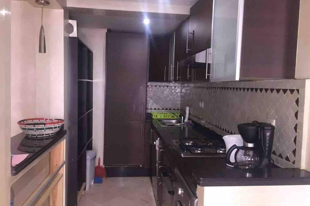 Appartement Tout Confort Avec Possibilite Transport Aeroport Marrakesh Bagian luar foto